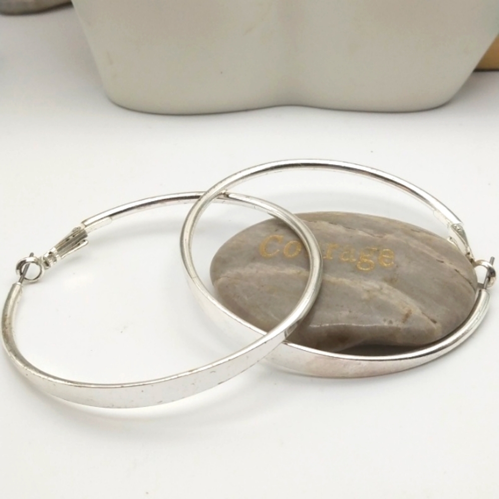 Classic silver hoop earrings‎ E234